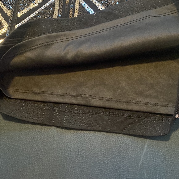 Express Sequence Mini Skirt - Picture 4 of 4